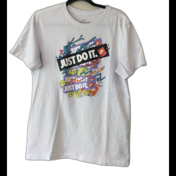 Nike T-Shirt Men's Size Small Color White “Just Do It” Graphic Tee - Picture 1 of 9